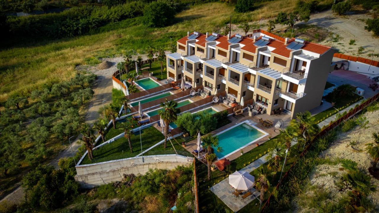 Pefkohori Golden Mountain Beach Villas Экстерьер фото