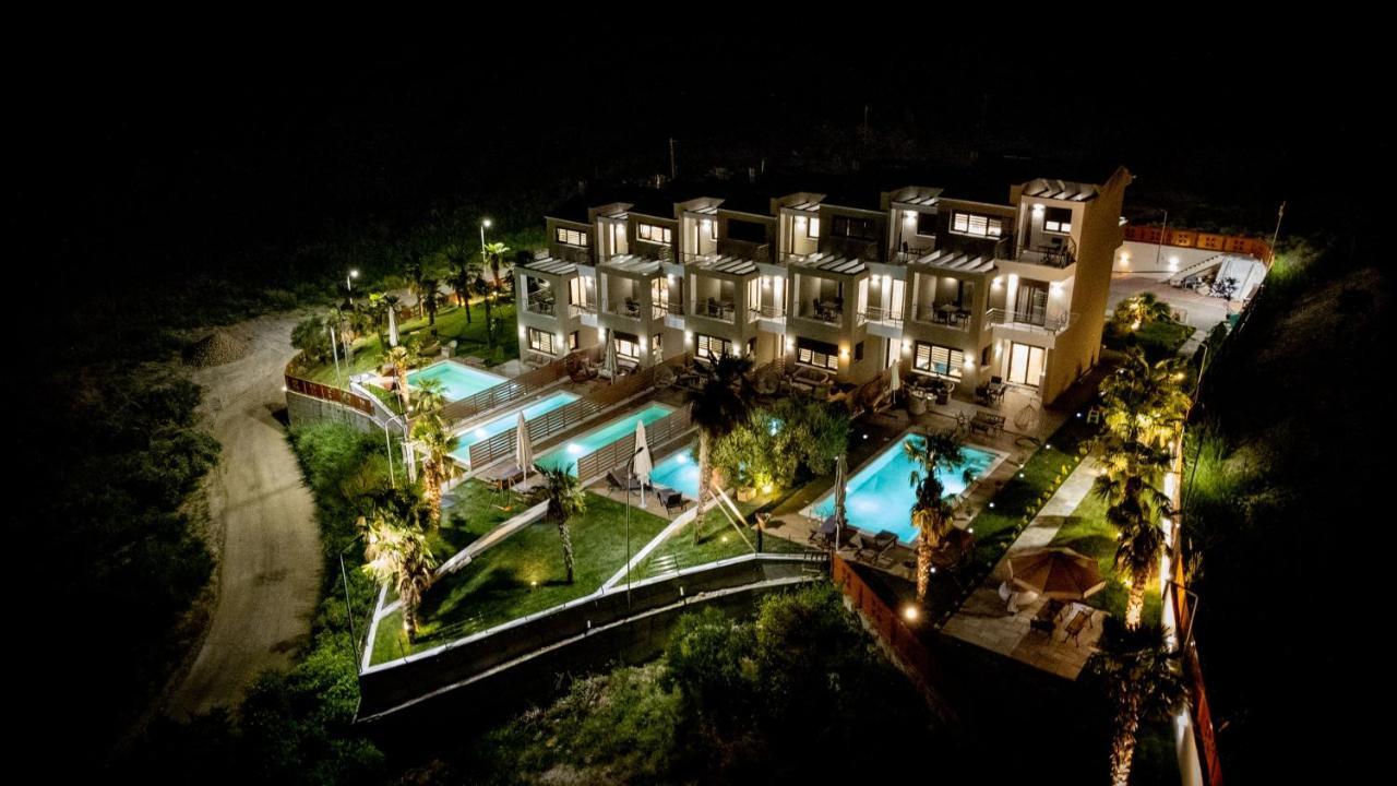 Pefkohori Golden Mountain Beach Villas Экстерьер фото