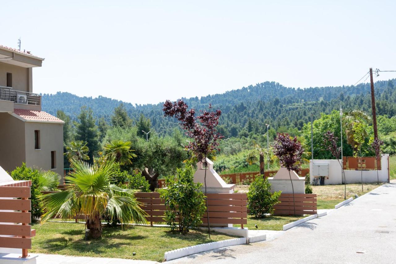 Pefkohori Golden Mountain Beach Villas Экстерьер фото