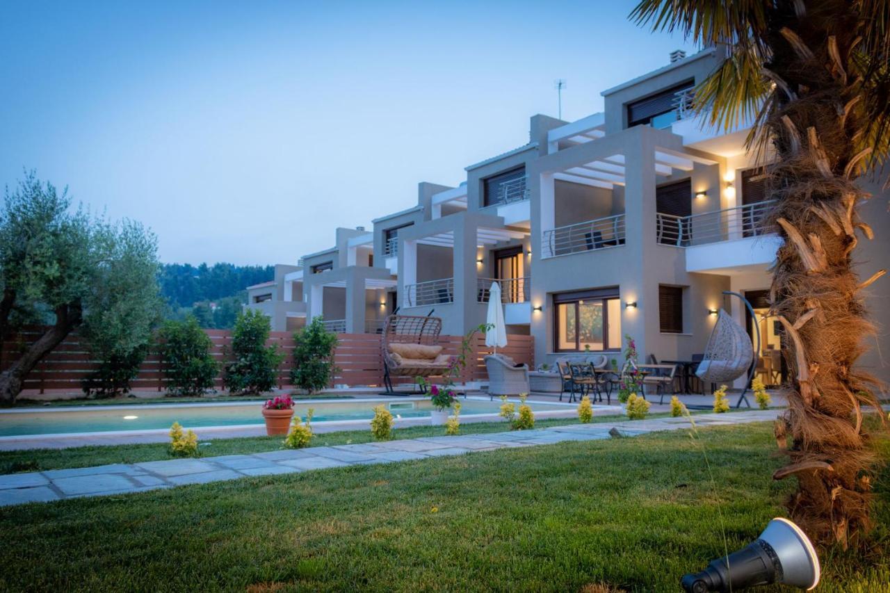 Pefkohori Golden Mountain Beach Villas Экстерьер фото